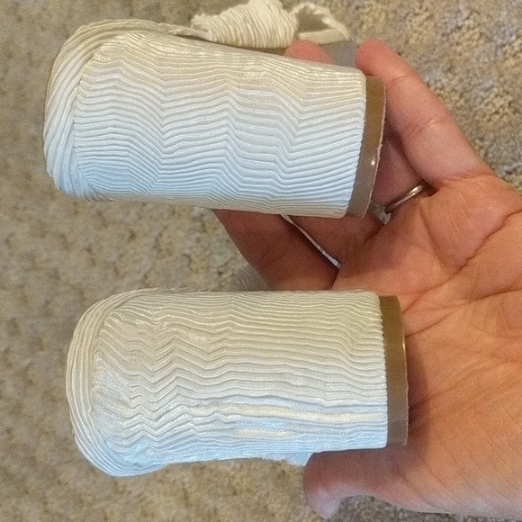 LuLus Dorothea Ivory Kodded kitten heel - Picture 3 of 8